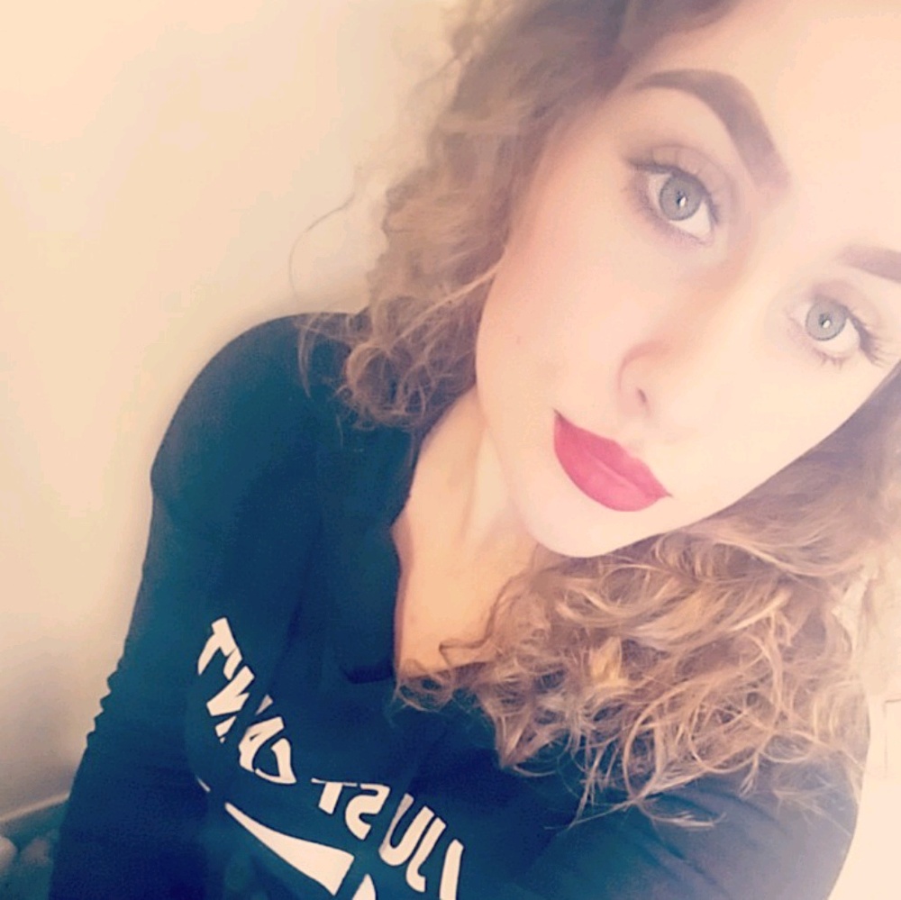 Meet your Posher, Yelena